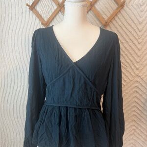 Knox Rose Black Long-Sleeve V-Neck Peplum Blouse